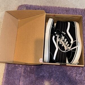 Vans Filmore Hi High Top Black/ White Sneakers Size 5 Unisex